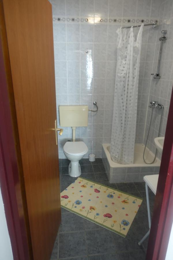 Apartments Galeb Rtina Bagian luar foto