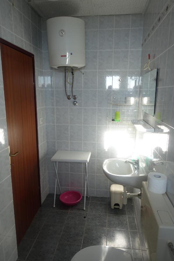 Apartments Galeb Rtina Bagian luar foto