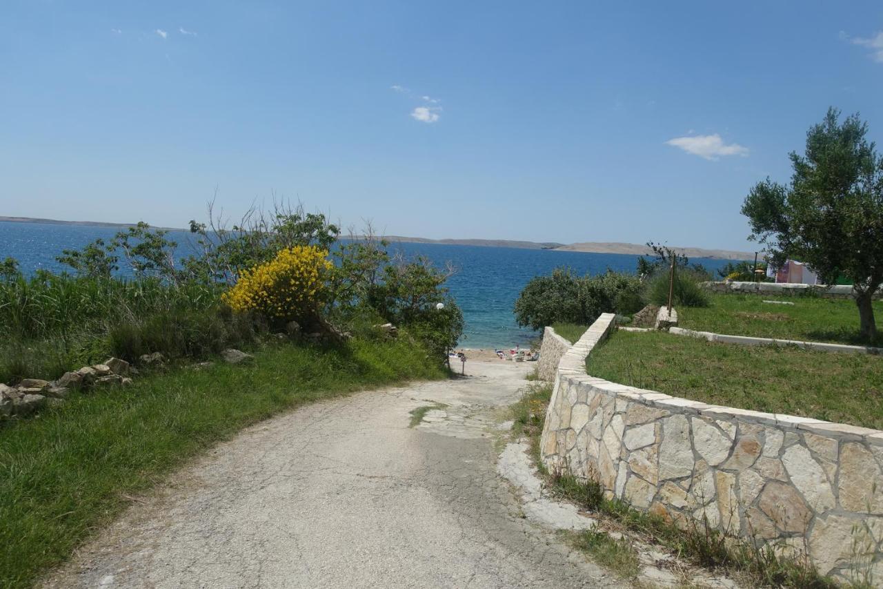 Apartments Galeb Rtina Bagian luar foto