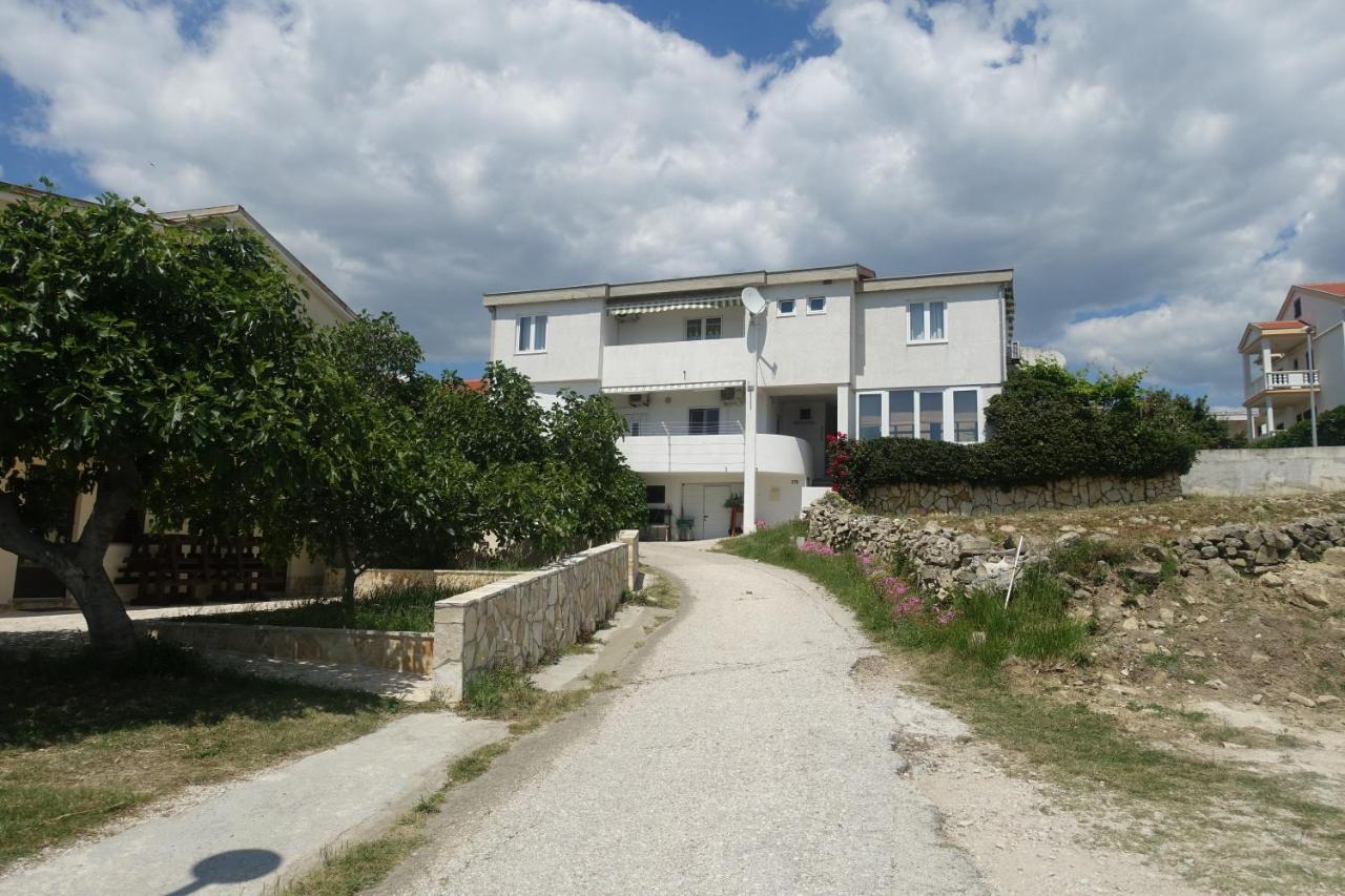Apartments Galeb Rtina Bagian luar foto